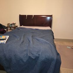 Bed Mattress & Frame 