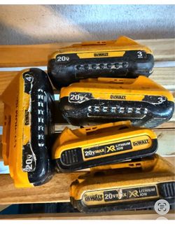 Dewait batteries