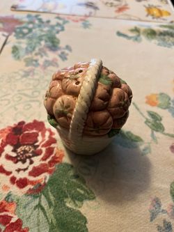 Salt and Pepper Shaker