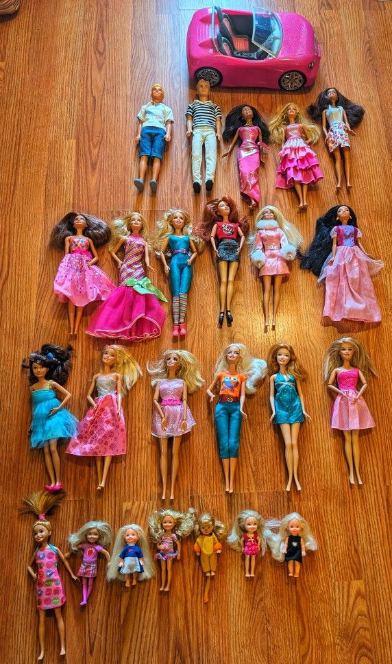 Barbie Car & 20+ Barbies