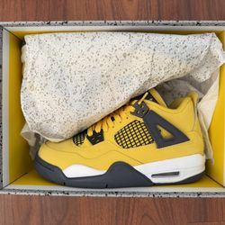 Jordan 4 Lightnings 