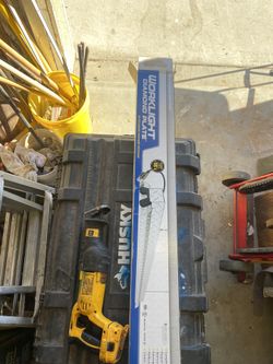 Fluorescent Workshop Light