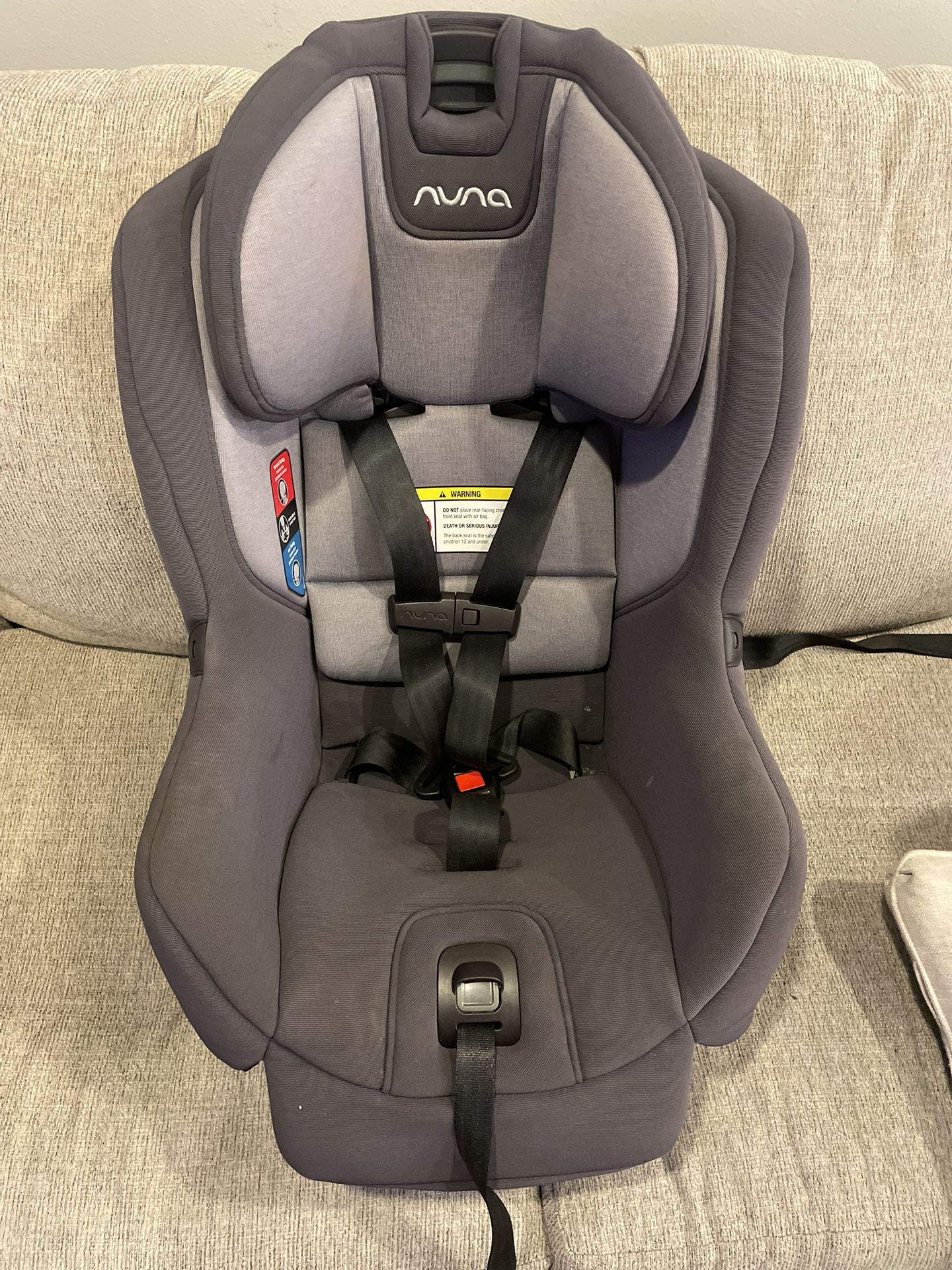 Nuna Rava Convertible Car seat