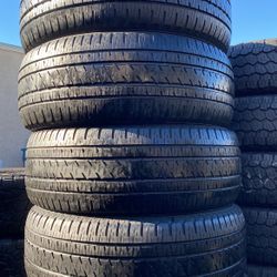 275/55R20 Marca Bridgestone En Perfectas Condiciónes De Vida