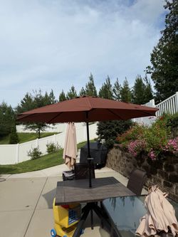 Market umbrella 9ft