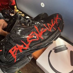 Balenciaga Graffiti Runnrs 