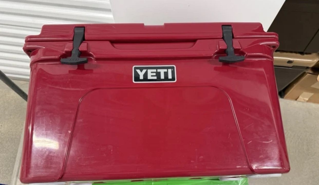 YETI Tundra 45 Cooler