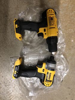 Dewalt drill and impact driver set