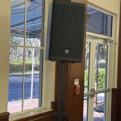 2 Ev Elx 112p New Amps