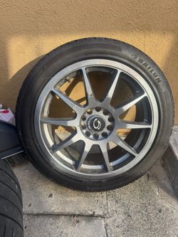 Tire And Wheels 225/45ZR17
