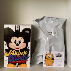 ✨✨•Authentic Popmart Mickey Family Pendant plush•✨✨