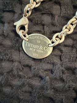 Tiffany & Co. Return To Oval Tag Choker Pendant Necklace - Vintage