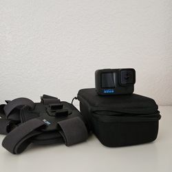 GO PRO hero 10 black bundle from amazon