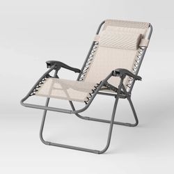 “Zero Gravity” Folding Lounge Chair 