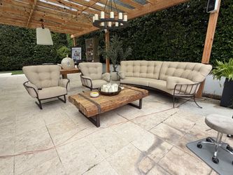 OW Lee outdoor couch Monterà