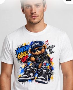 Patriots Never Give Up Graphic T-Shirt