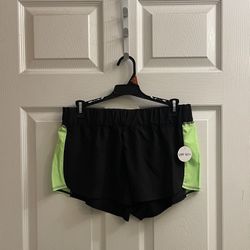 Brand New Black & Lime Board Shorts Sizes S-M & XL $6.00 Each