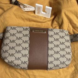 MICHAEL KORS Belt with Fanny Pack - Brand New With Tags!