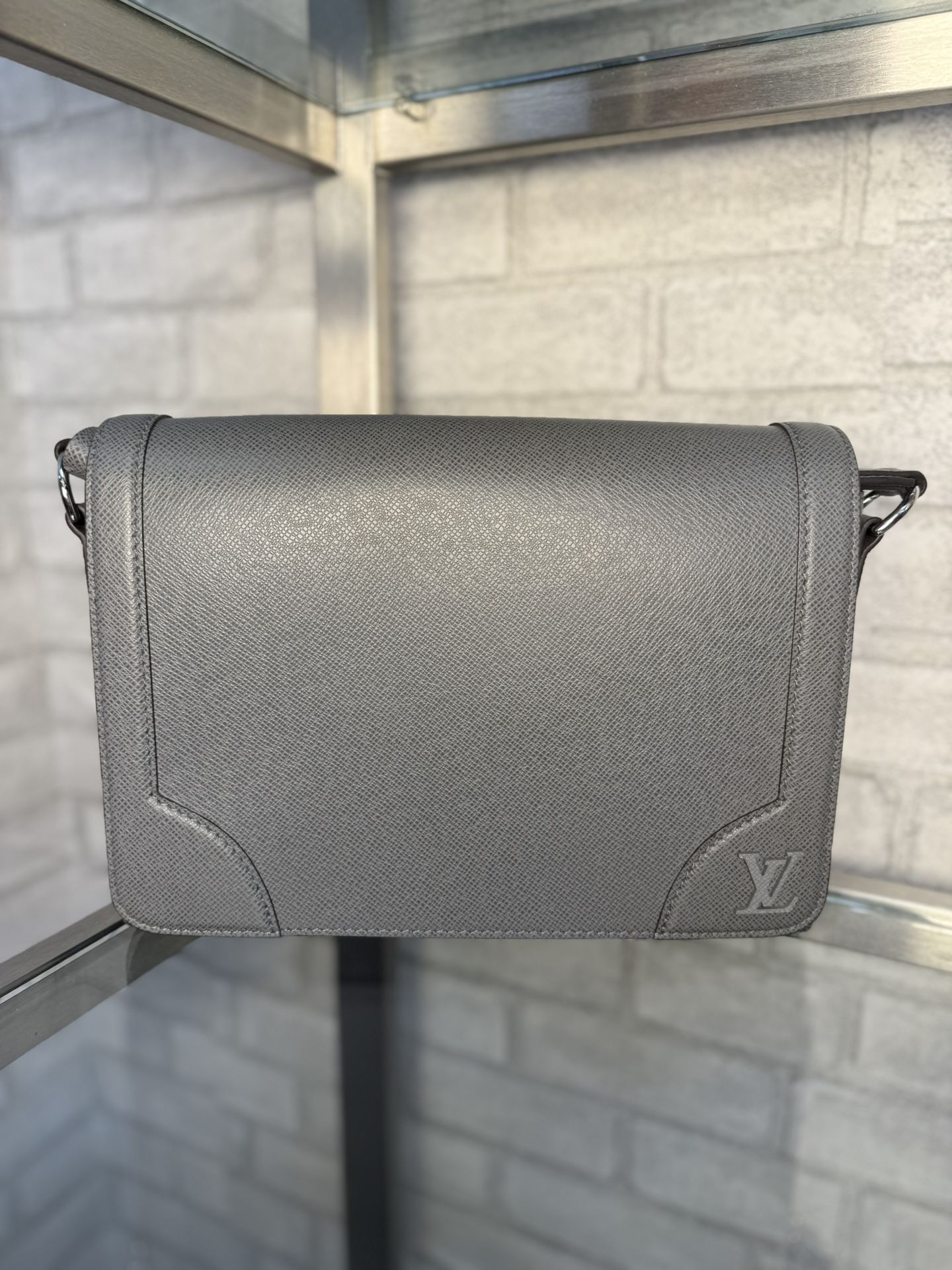 Louis Vuitton Gray Taiga Flap Messenger Bag