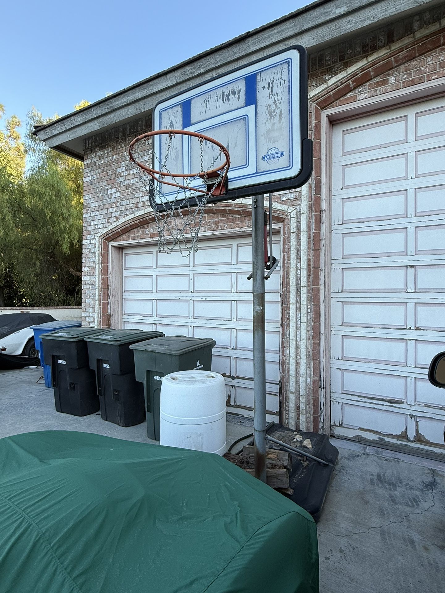 Basketball Hoop – Portable