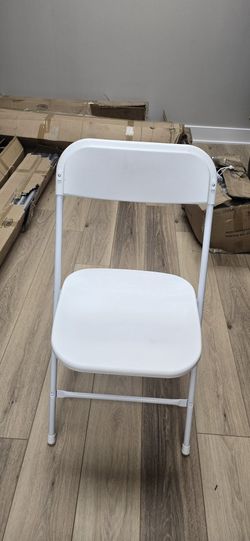 FINANCING AVAILABLE CREDITCARD OK! FOLDING CHAIRS BLACK AND WHITE