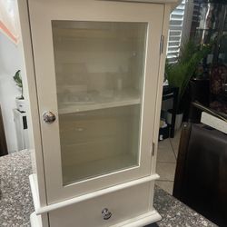 Medecine Cabinet  
