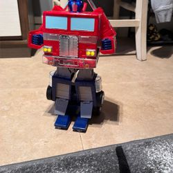 It’s A Transformer