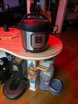 (New) Instant Pot Electric Pressure Cooker