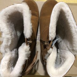 UGG Boots 👢 