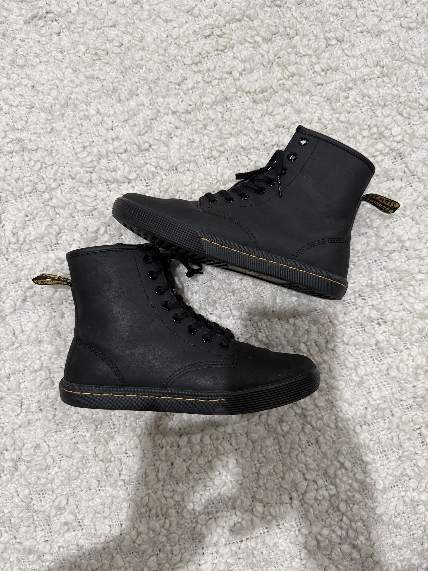 De Martens Boots Size 6