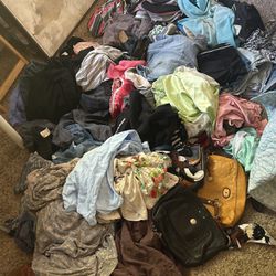 Women Clothes  Need  Gone Today 