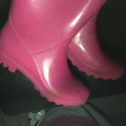 Pink Sz 6 Rain Boots