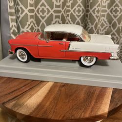 ERTL Diecast Model 1955 Chevrolet Bel Air