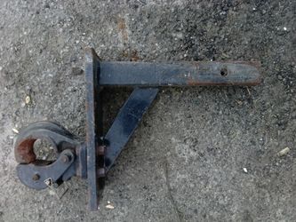Pintle hook hitch