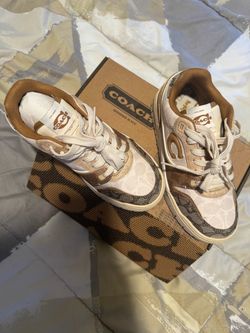 Coach Signature Low-Top Sneakers