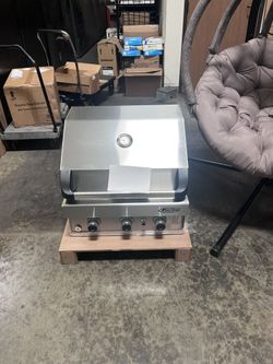 3 Burner Built-In Gas grill