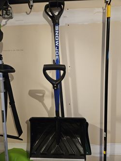 Snow Removal Shovel