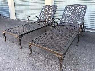 Patio Outdoor ,Hanamint,furniture,2 Lounges,Sunbrella cushions.