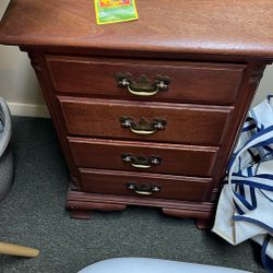 Kling Mahogany Side Table - See Pics 
