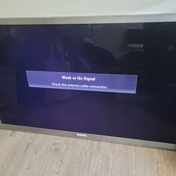 📺 Samsung 65” LED Smart TV (Series 8000) – UN65C8000XFXZA