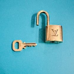 $85/ OBO L V Lock & Key,  #323 Matching Gold Heavy Solid Authentic Set. Use For Your Bag Or Pair With A Chain For Necklace! 
