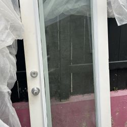 FREE DOOR (Indoor/Exterior)
