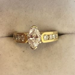 18k Yellow Gold Marquise Diamond Ring Size 6