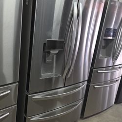 L/G Refrigerator Stainless Steel Everything Works Good ✅️ 