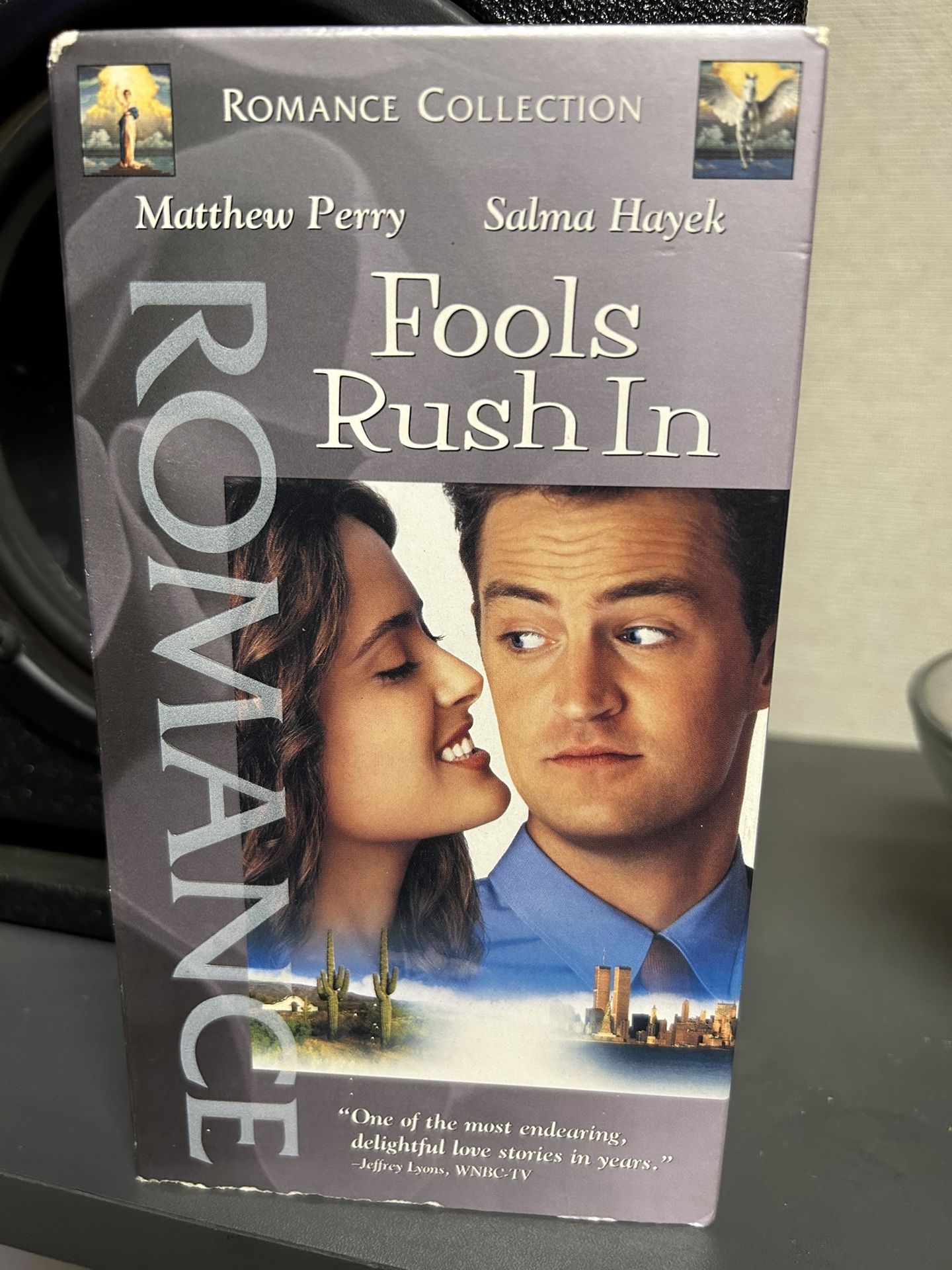 Fools Rush In - Matthew Perry - Salma Hayek VHS