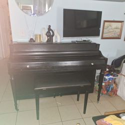 Piano antiques 