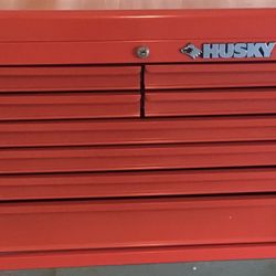 Husky Upper Tool Chest   8 - Drawers 