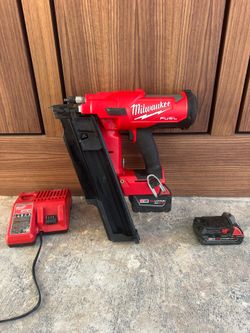 Milwaukee M18 Cordless Framing Nailer 21°-UNDER WARRANTY!