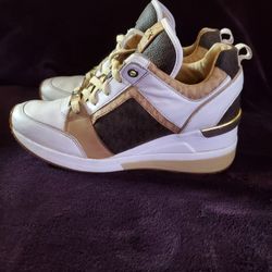 Michael Kors Atletic Shoes / Snickers , Size 7.5. 