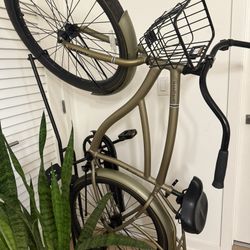 Huffy Woodhaven Cruiser Bike